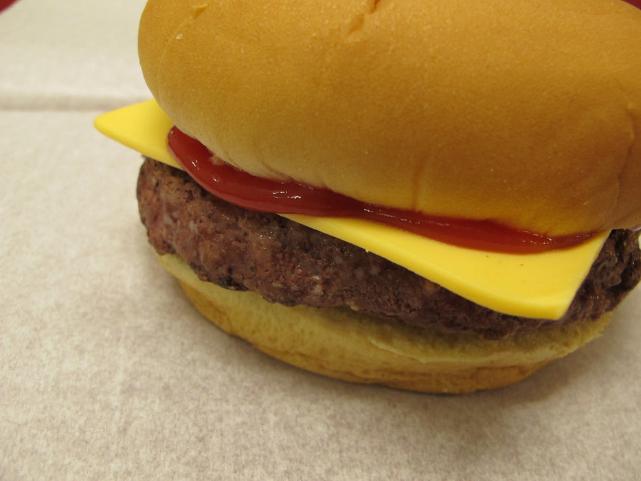 Kid's Cheeseburger
